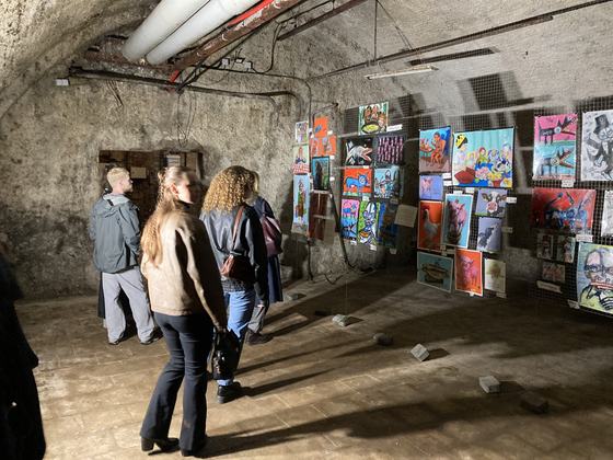 Crowd at Dana's wall