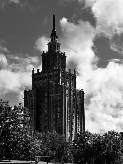 The cake, from below