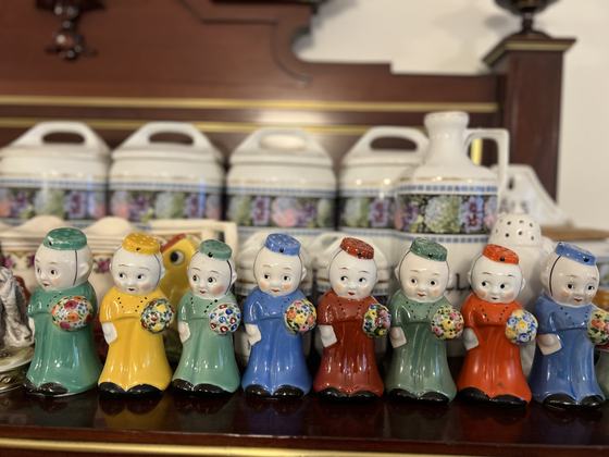 Little porcelain people